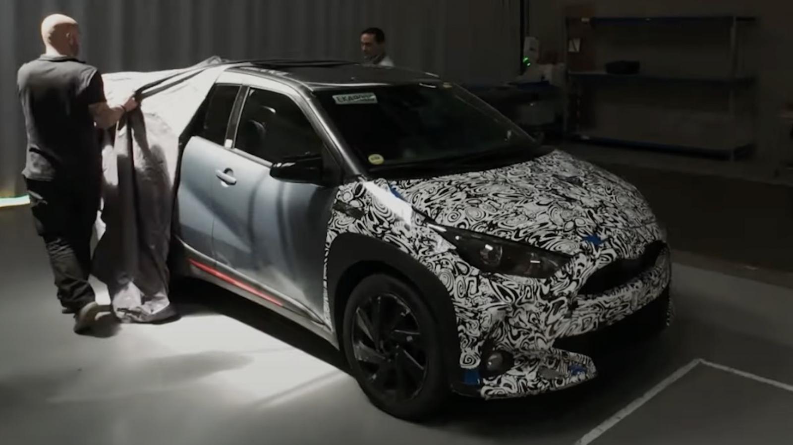Γιατί η Toyota έβαλε την «μούρη» του Yaris στο Aygo X;
