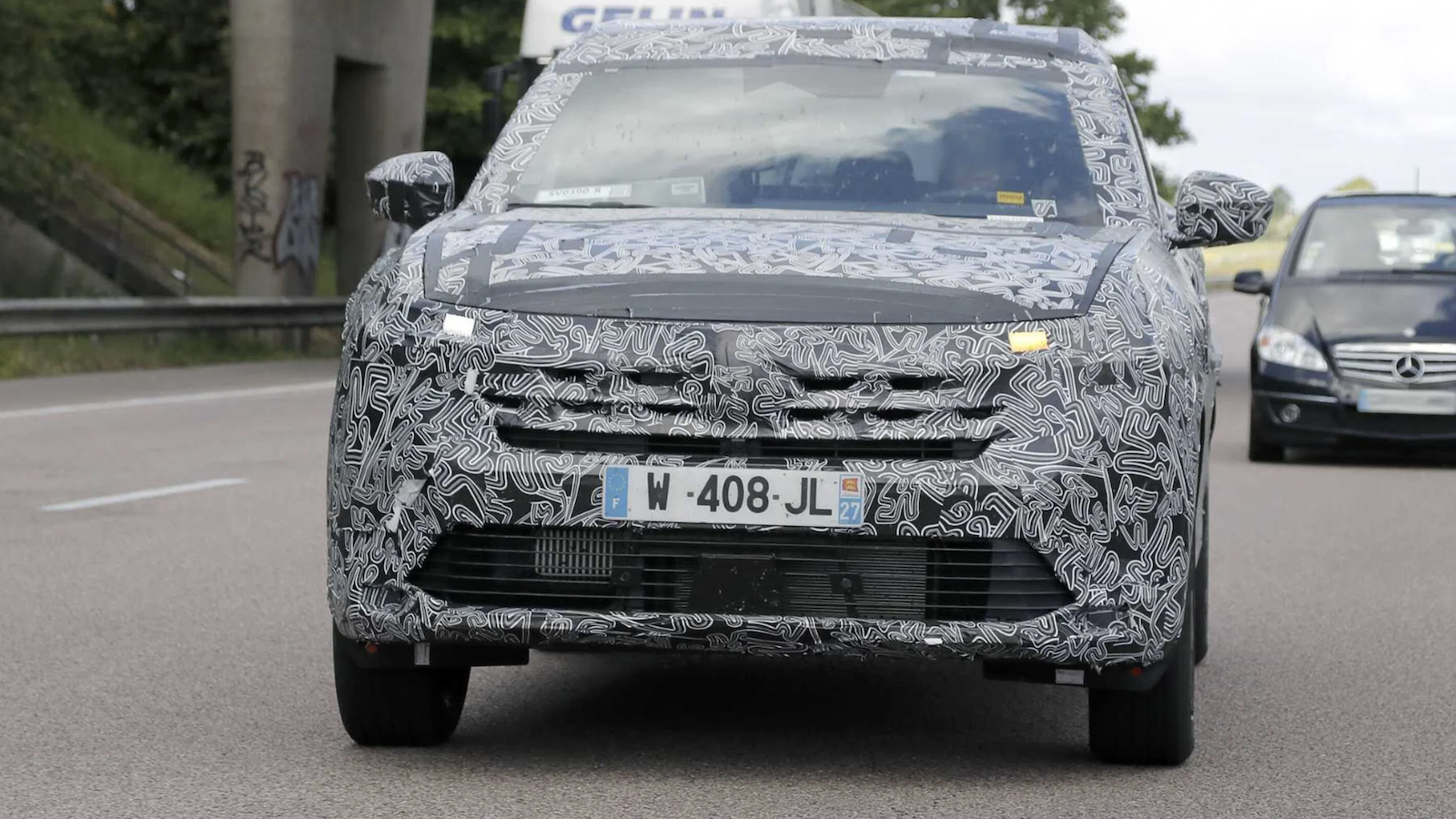 Renault Boreal: Δοκιμές στην Ευρώπη για το νέο οικογενειακό SUV 