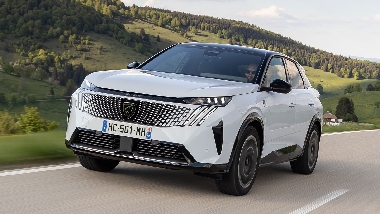 Το Peugeot e-3008 είναι το οικογενειακό SUV με τη μεγαλύτερη αυτονομία