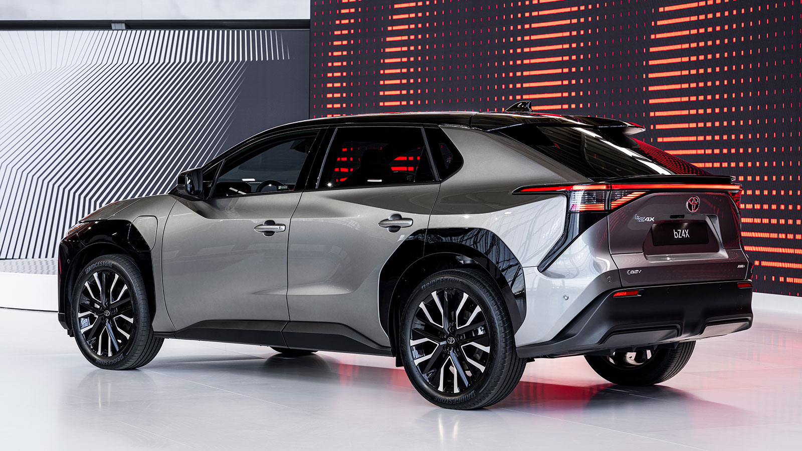 Αυτά είναι τα 3 ηλεκτρικά SUV της Toyota - Πότε έρχονται στην Ελλάδα;