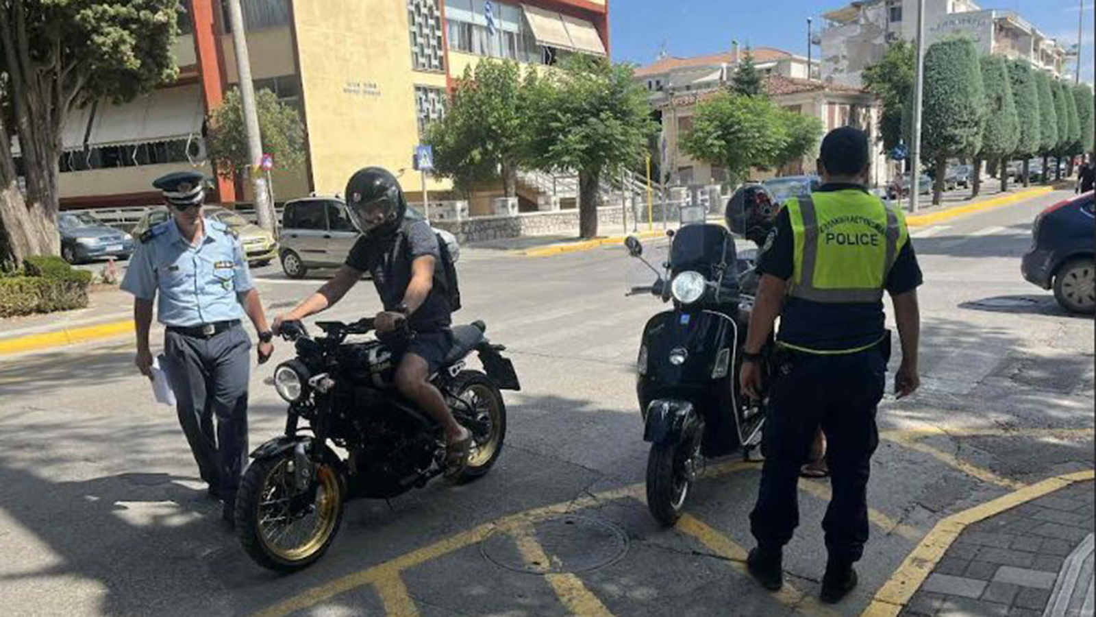 Ξεπέρασαν τα 835.000 ευρώ τα πρόστιμα για κράνος σε μία εβδομάδα 