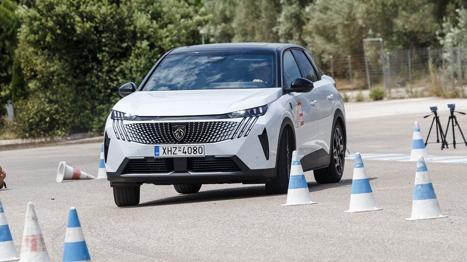 Elk test στο Peugeot 3008: Ισορροπία άνεσης και κρατήματος