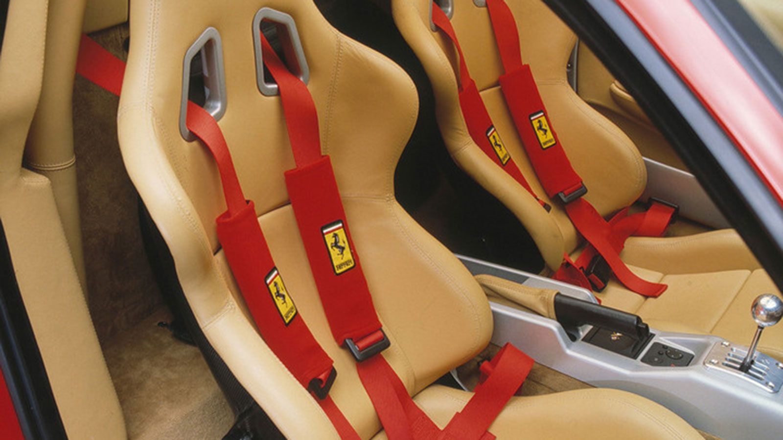 Ιδού η περιβόητη Ferrari του Μαγειρία - Ποιο μοντέλο είναι & πόσο κοστίζει;