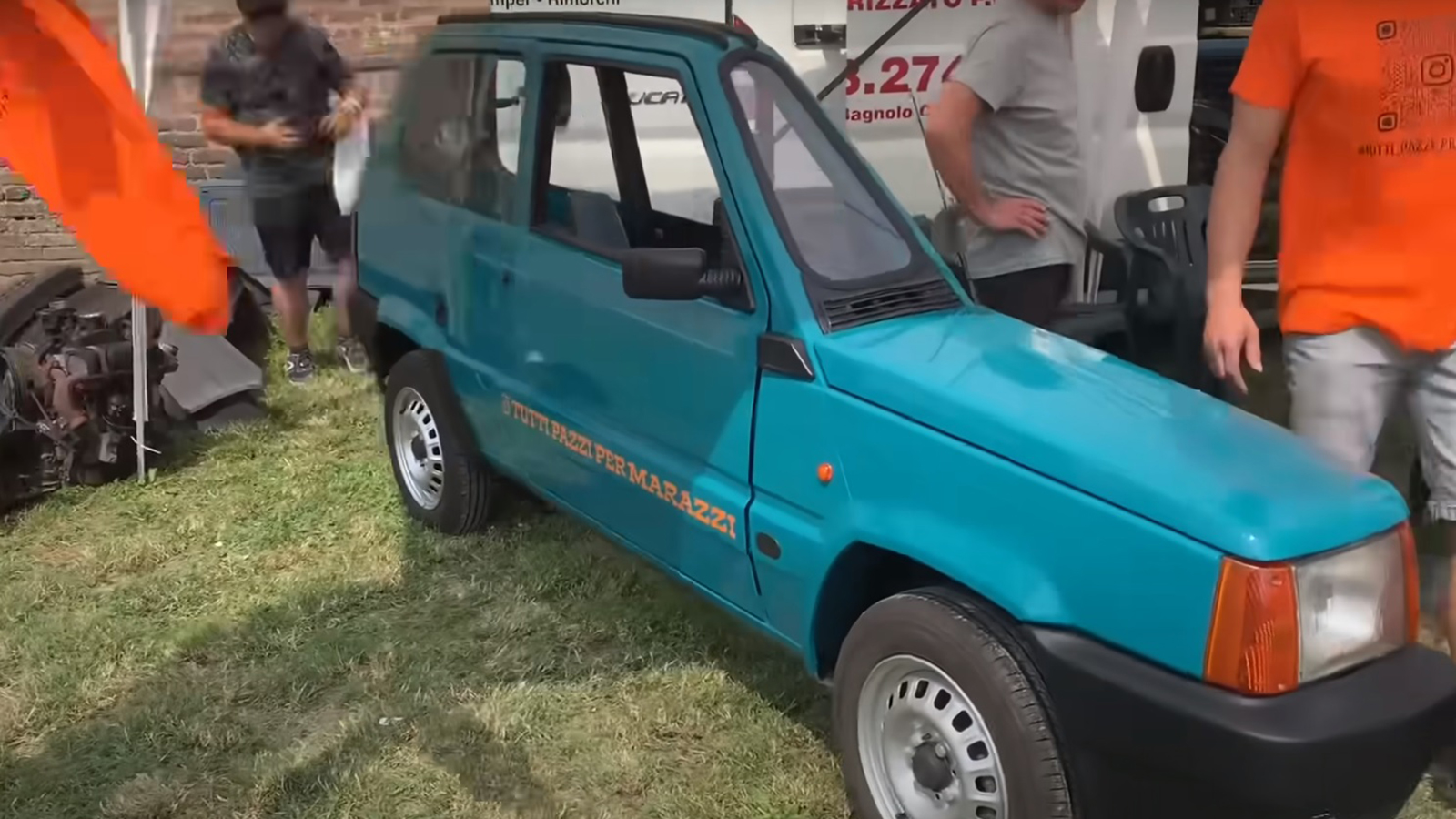 Το πιο στενό Fiat Panda στον κόσμο έχει πλάτος 50 εκατοστά 