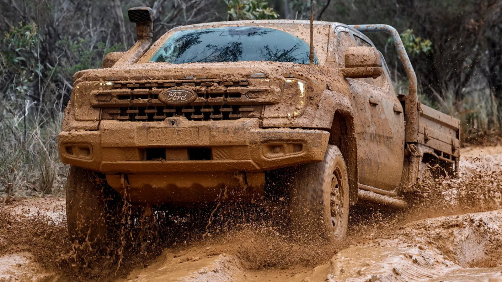 Το Ford Ranger δε «μασάει» ούτε με 600 κιλά λάσπης πάνω του!
