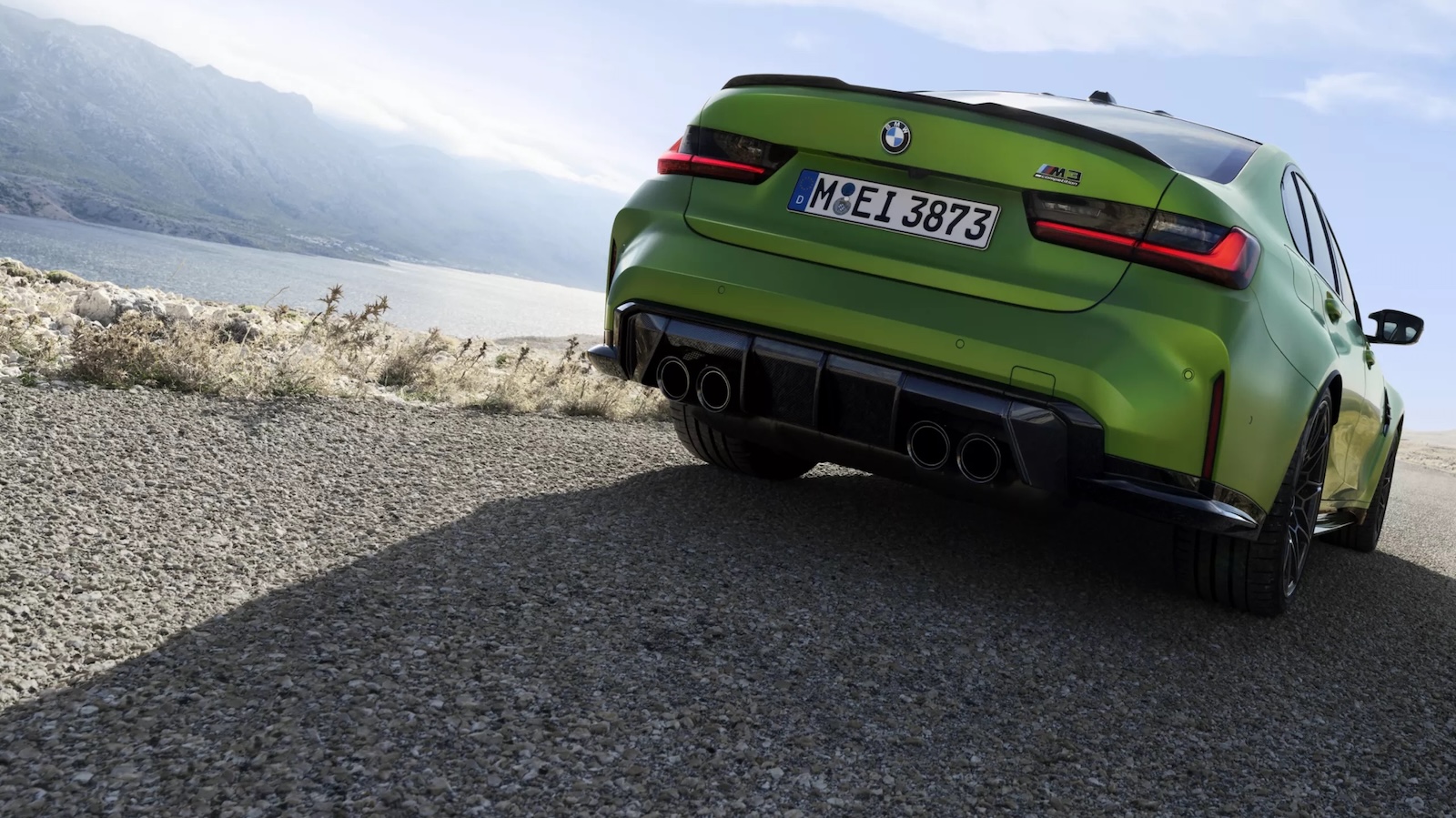 Για την ώρα τα BMW M3 και M4, συνεχίζουν να προσφέρονται και σε έκδοση Competition. Aυτή προσθέτει το σύστημα τετρακίνησης xDrive και ανεβάζει την ισχ