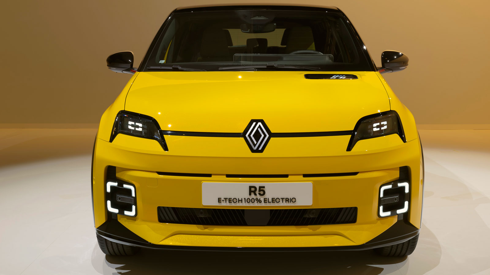 Νέο Nissan Micra και Renault 5: Ίδια τεχνικά, διαφορετική εμφάνιση
