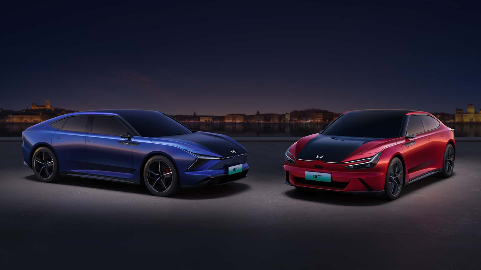 To καινούργιο Honda που έχει 6 οθόνες στην καμπίνα του