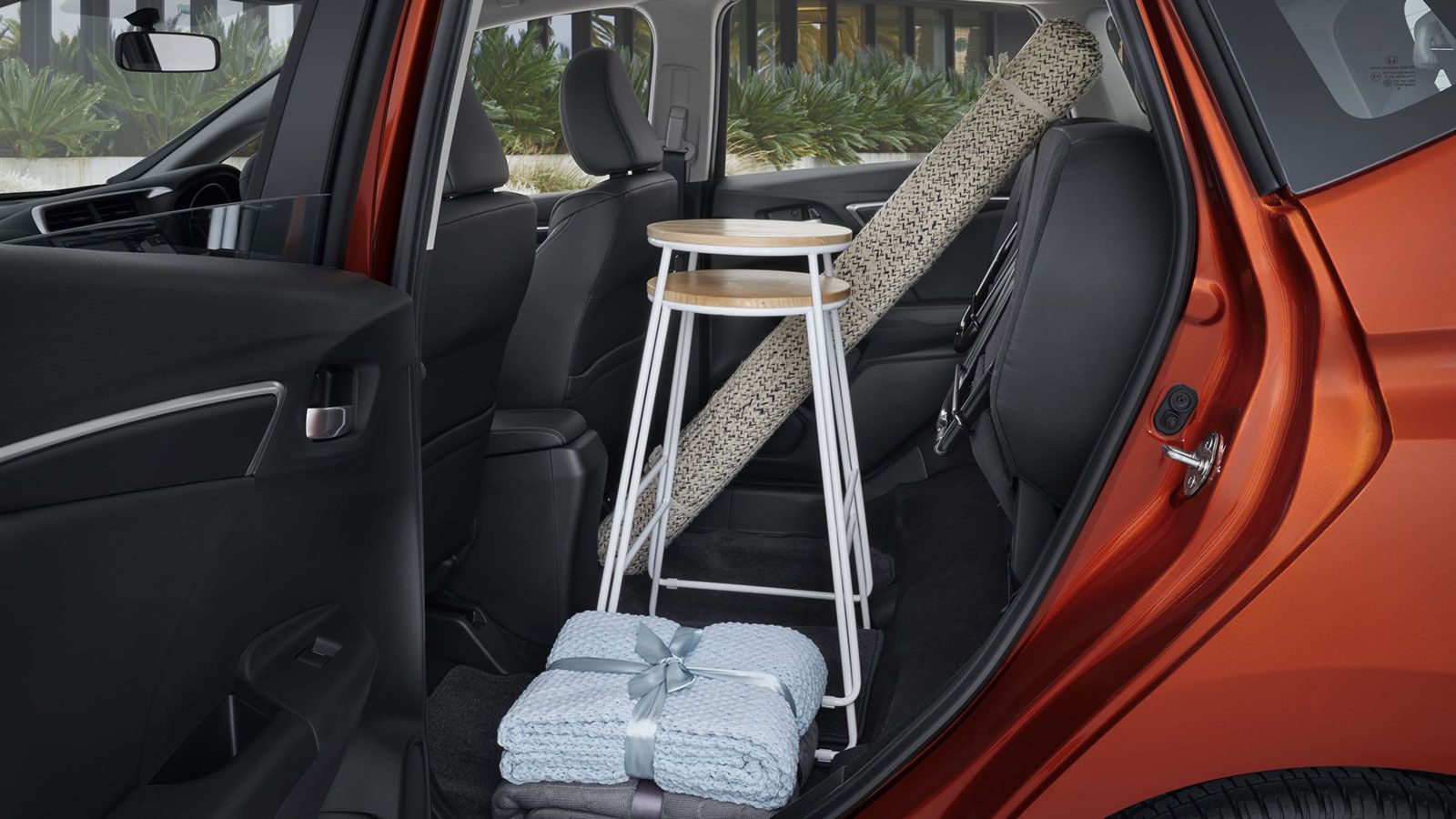Γιατί το Honda Jazz Crosstar είναι ευρύχωρο για αποσκευές & επιβάτες;