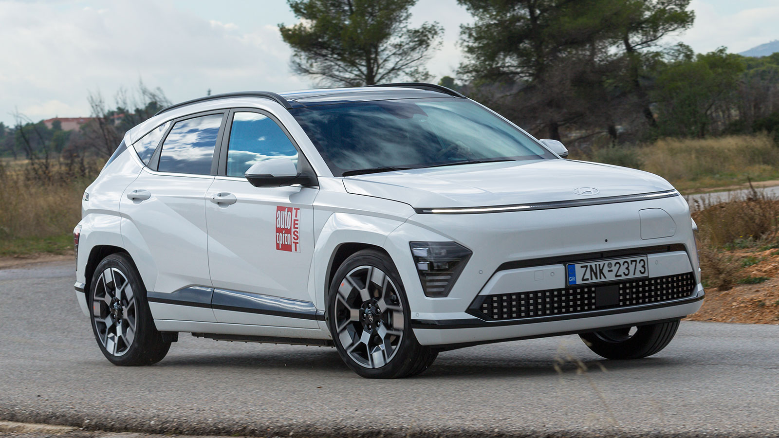 Το Kona Electric χρειάζεται φόρτιση κάθε 12 ημέρες και έχει το χαμηλότερο κόστος χλμ. αναλογικά με την αυτονομία του (403 χλμ.).