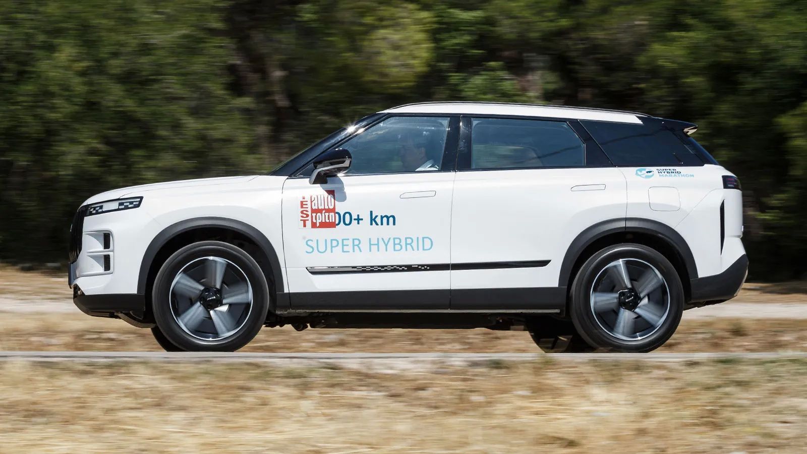 Πλαινή φωτογραφία του Jaecoo 7