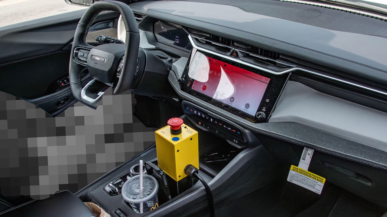 Διέρρευσε το νέο Jeep Cherokee: Εξωτερικό xωρίς καμουφλάζ & πλήρες εσωτερικό