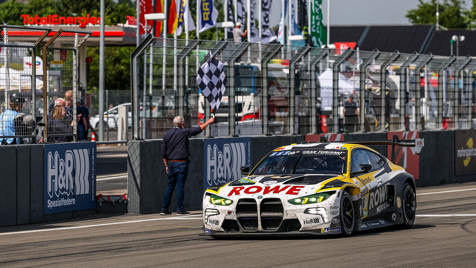 Πόσο κοστίζει ένα σετ ελαστικών στον 24ωρο αγώνα του Nürburgring;