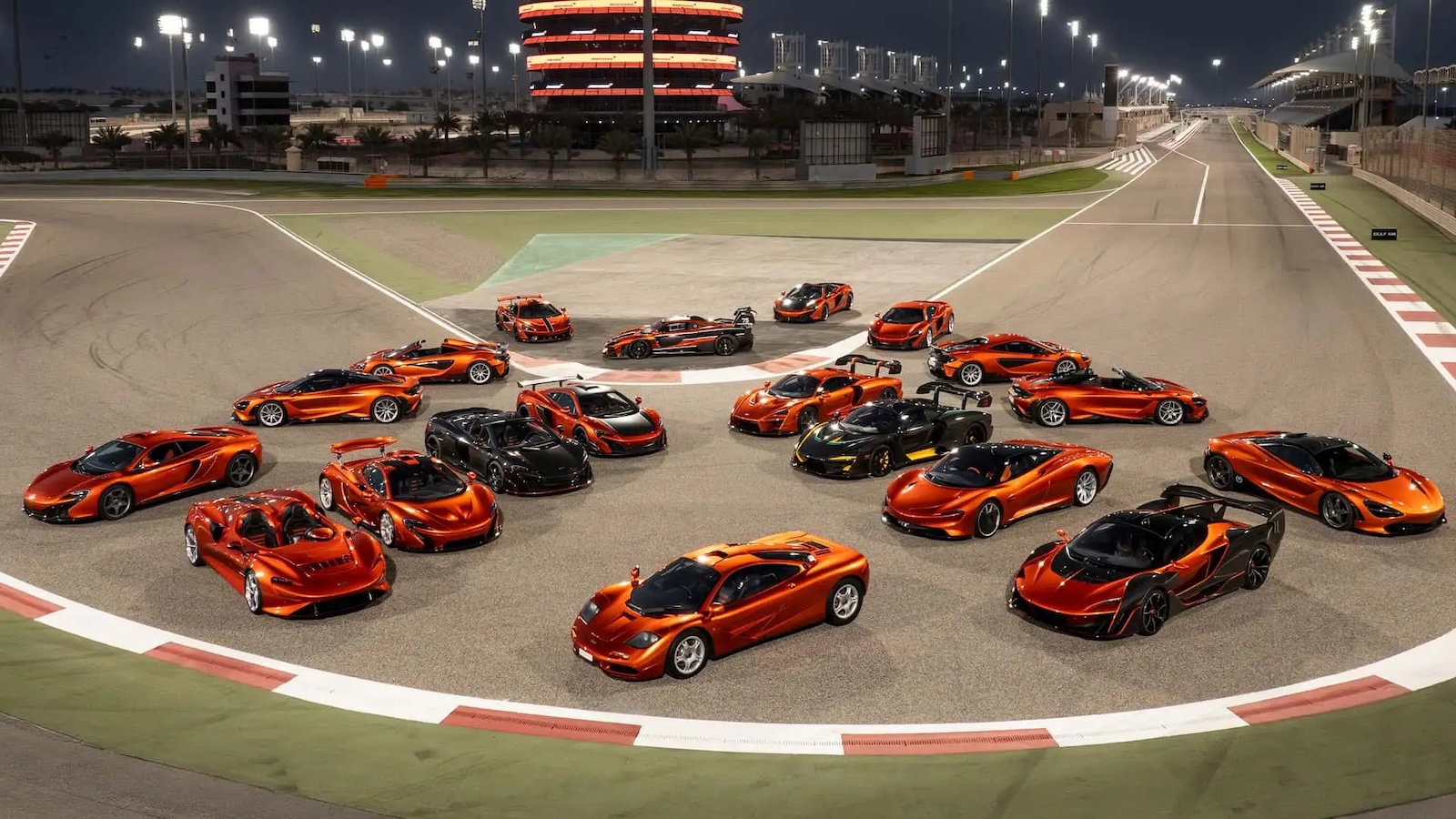 Η μεγαλύτερη συλλογή McLaren στον κόσμο βγαίνει προς πώληση –Σε ποιόν ανήκε;