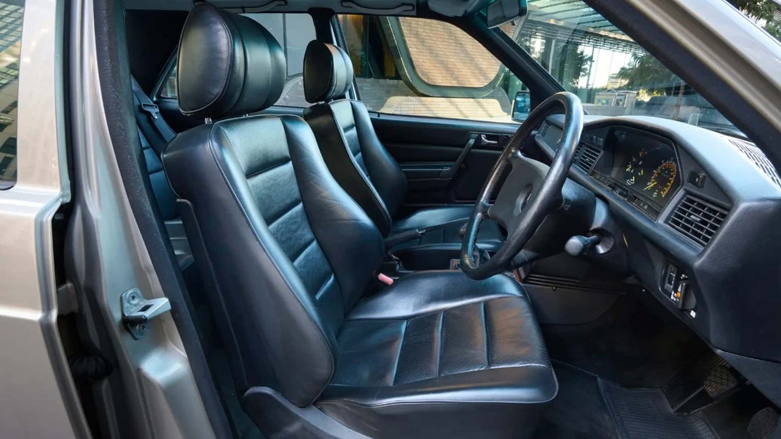 To ιλιγγιώδες ποσό που κοστίζει η Mercedes 190 E 2.3-1.6 του Senna