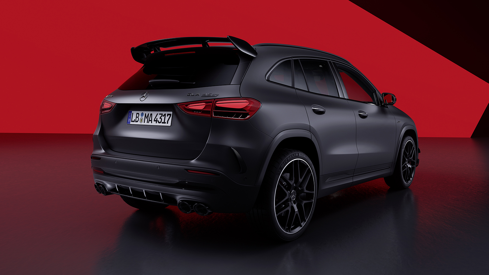 Η Mercedes-AMG GLA 45 S είναι το ισχυρότερο οικογενειακό SUV