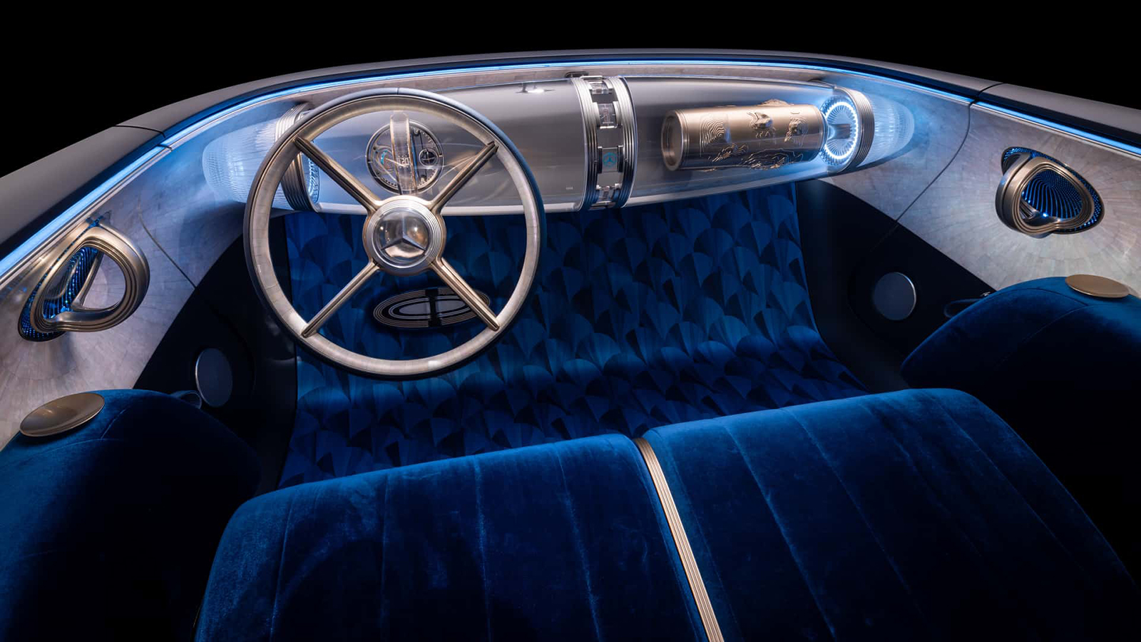 Mercedes Vision Iconic: Φορτιστής η βαφή & ταμπλό Zeppelin με AI