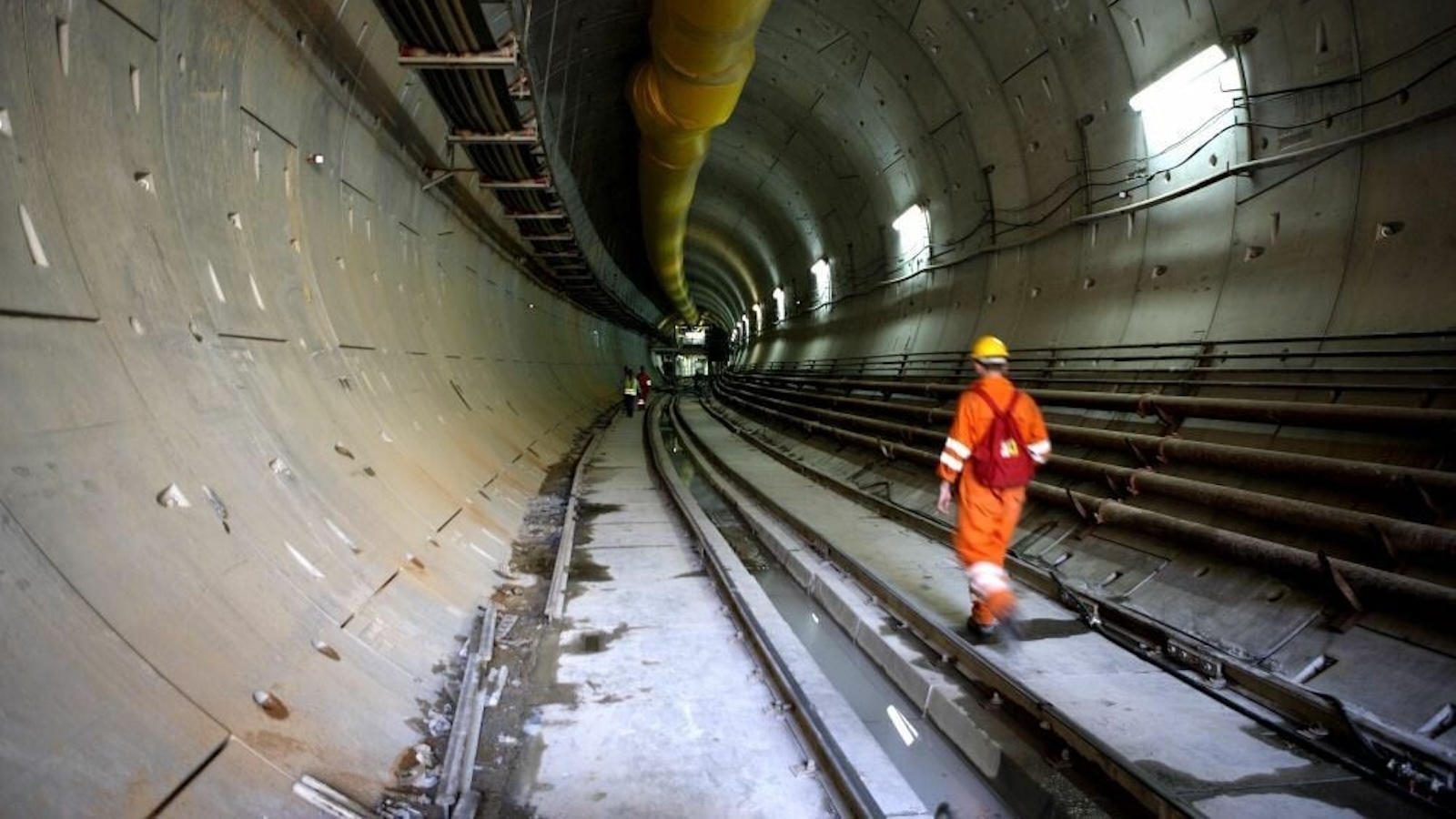 Μετά από 25 Χρόνια: Το Μετρό της Αθήνας αλλάζει ράγες –Τι σημαίνει για τους επιβάτες;