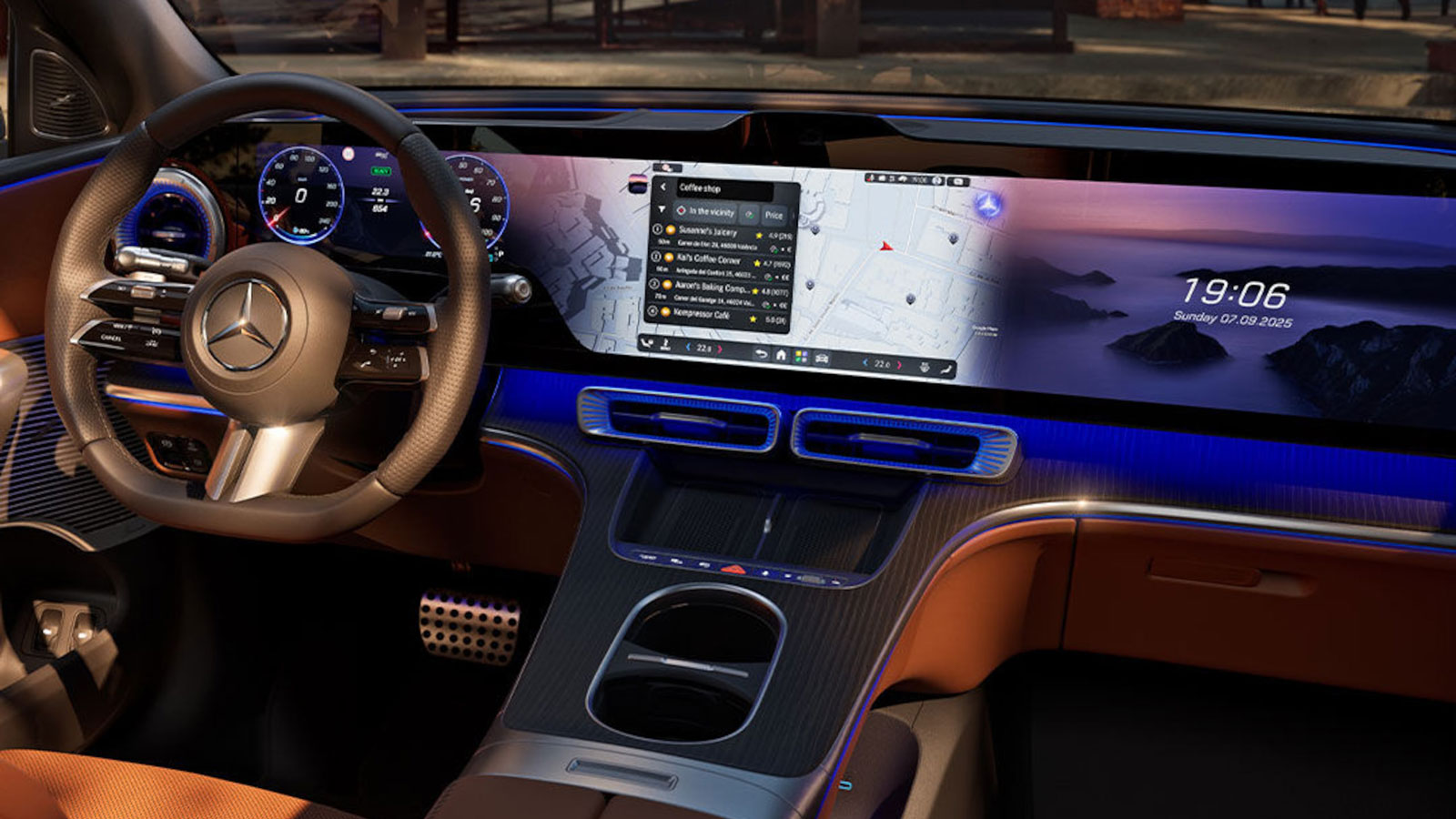 Αξιοποιώντας την αρχιτεκτονική chip-to-cloud το λειτουργικό σύστημα της ηλεκτρικής Mercedes GLC συνδέει τα συστήματα infotainment, αυτοματοποιημένης ο