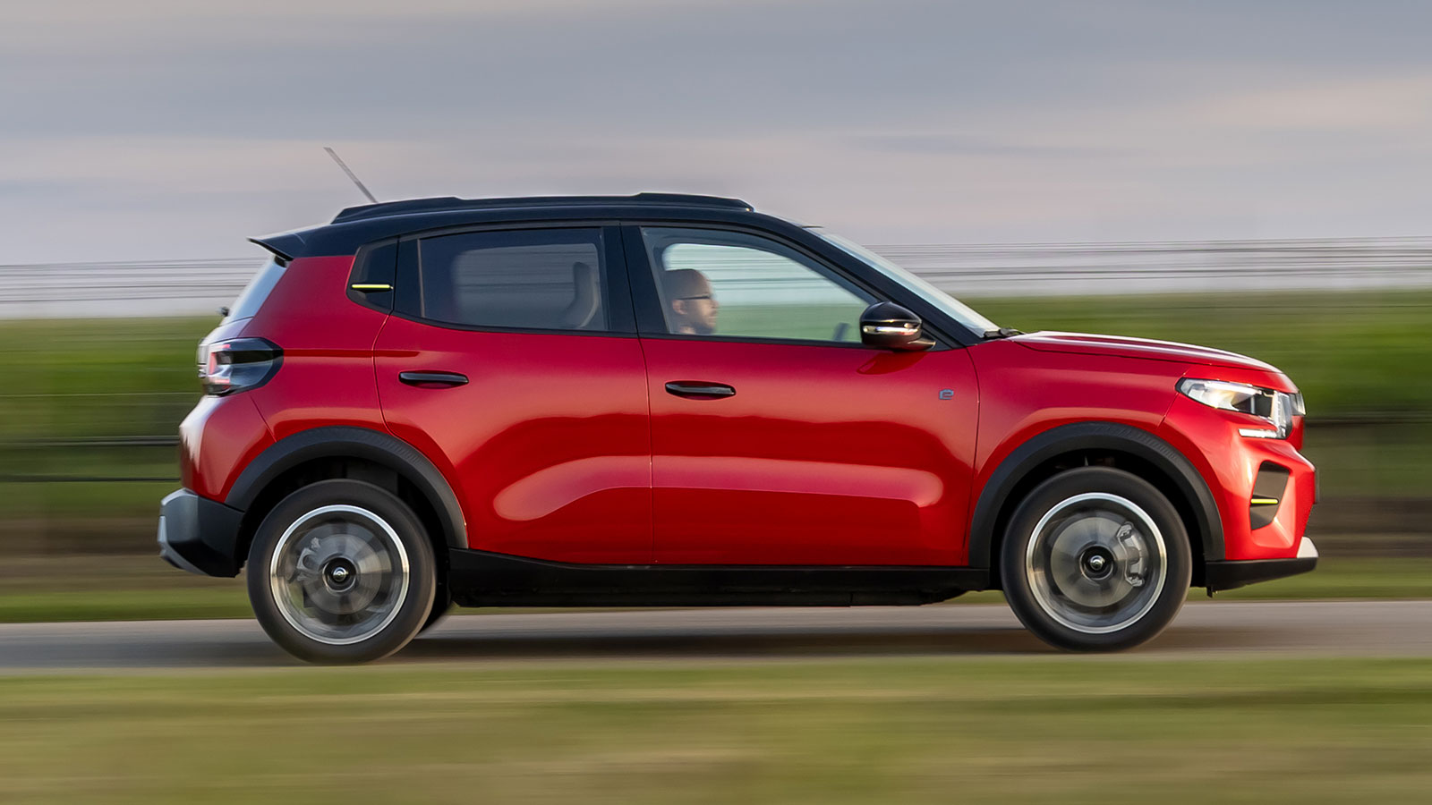 9 πράγματα που πρέπει να ξέρετε για το νέο Citroen e-C3