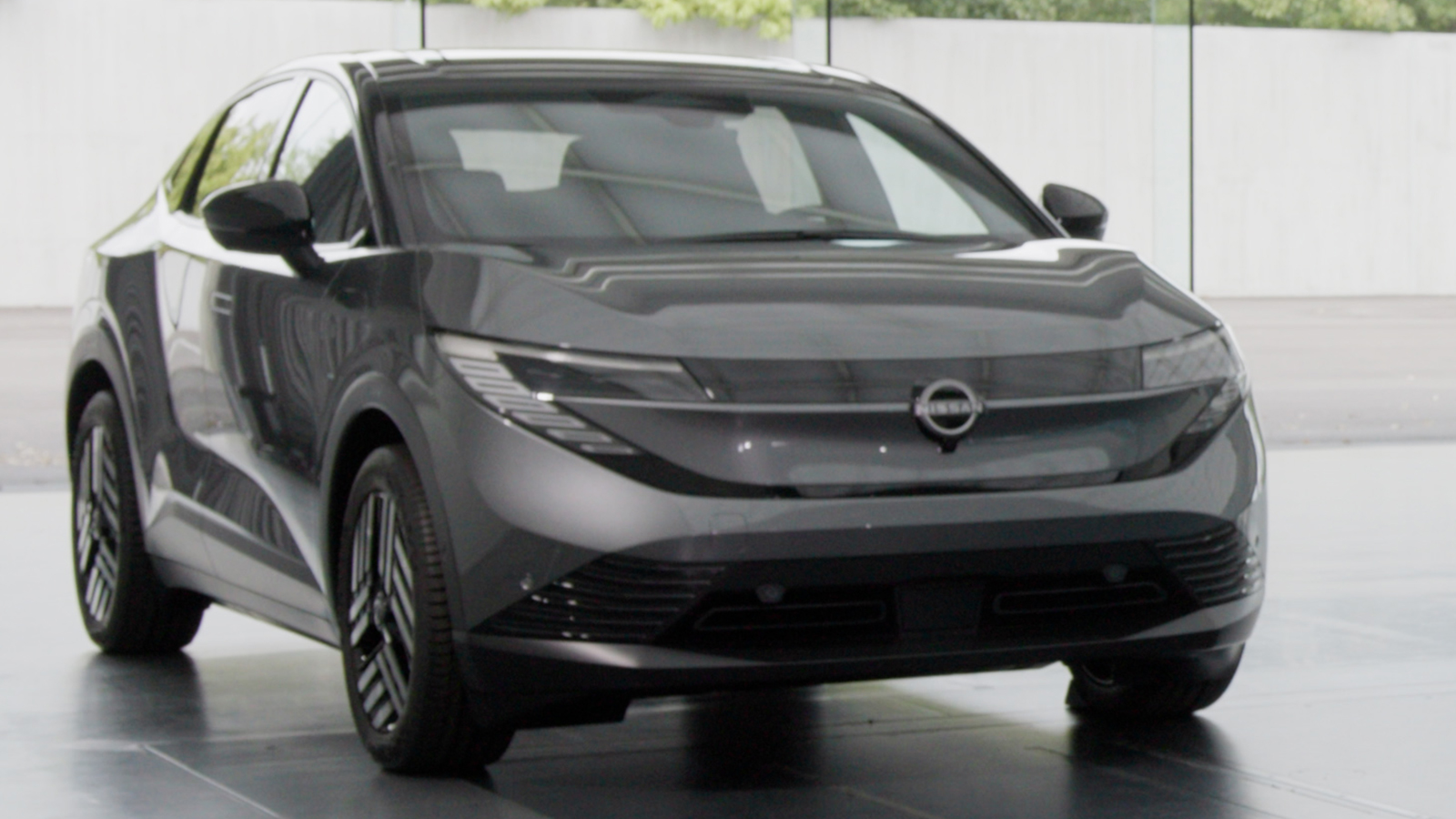 Εικόνες και βίντεο του νέου Nissan LEAF που έρχεται στις 18 Ιουνίου!