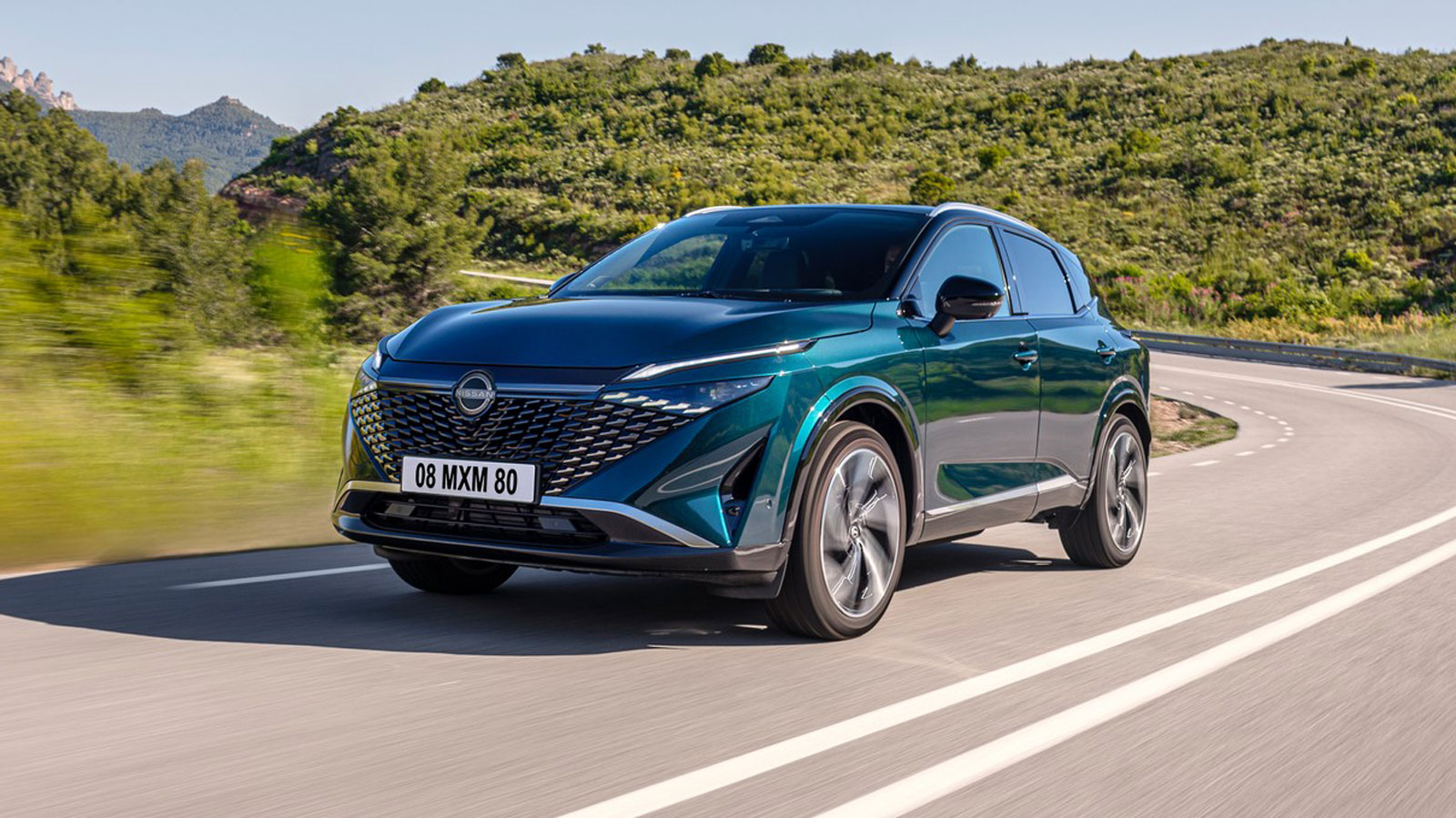 Χάρη στην τεχνολογία Linear Tune από τη Nissan το Qashqai e-POWER αντιλαμβάνεται μόνο του πότε πρέπει να ανεβάσει τις στροφές λειτουργίας του θερμικού