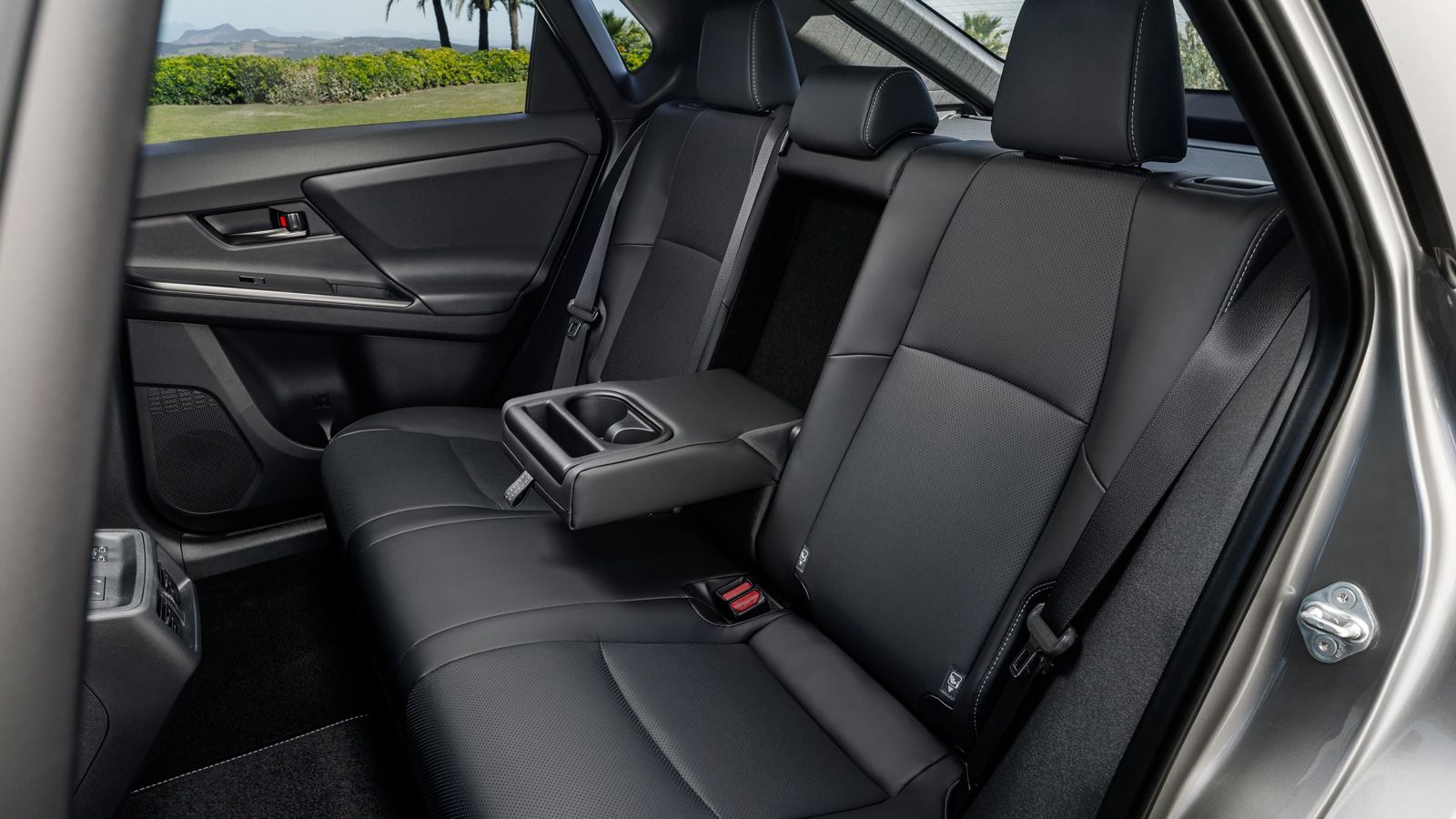 Οδηγούμε το νέο Toyota bZ4X στην Ισπανία