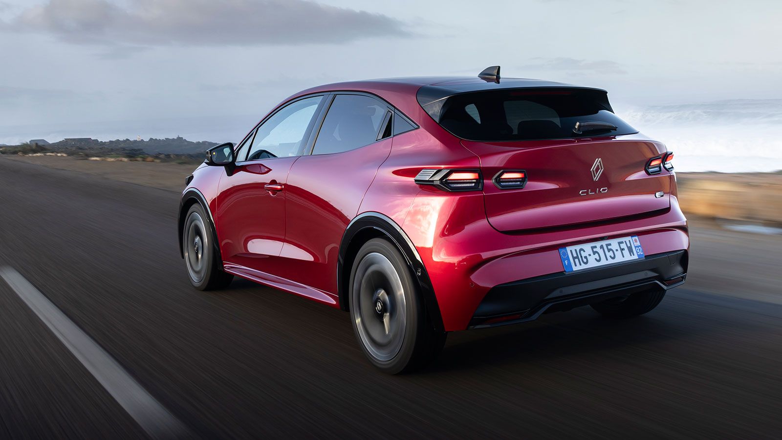 Οδηγούμε το νέο Renault Clio - Σπορτίφ στο μάτι, αλλά όχι στην πράξη