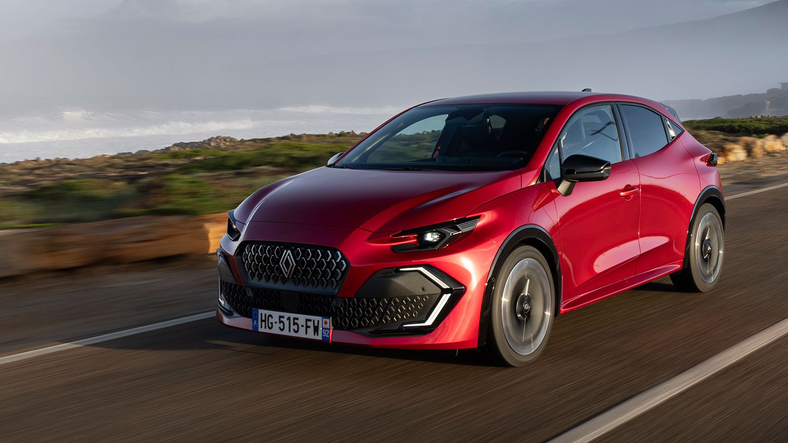 Οδηγούμε το νέο Renault Clio - Σπορτίφ στο μάτι, αλλά όχι στην πράξη