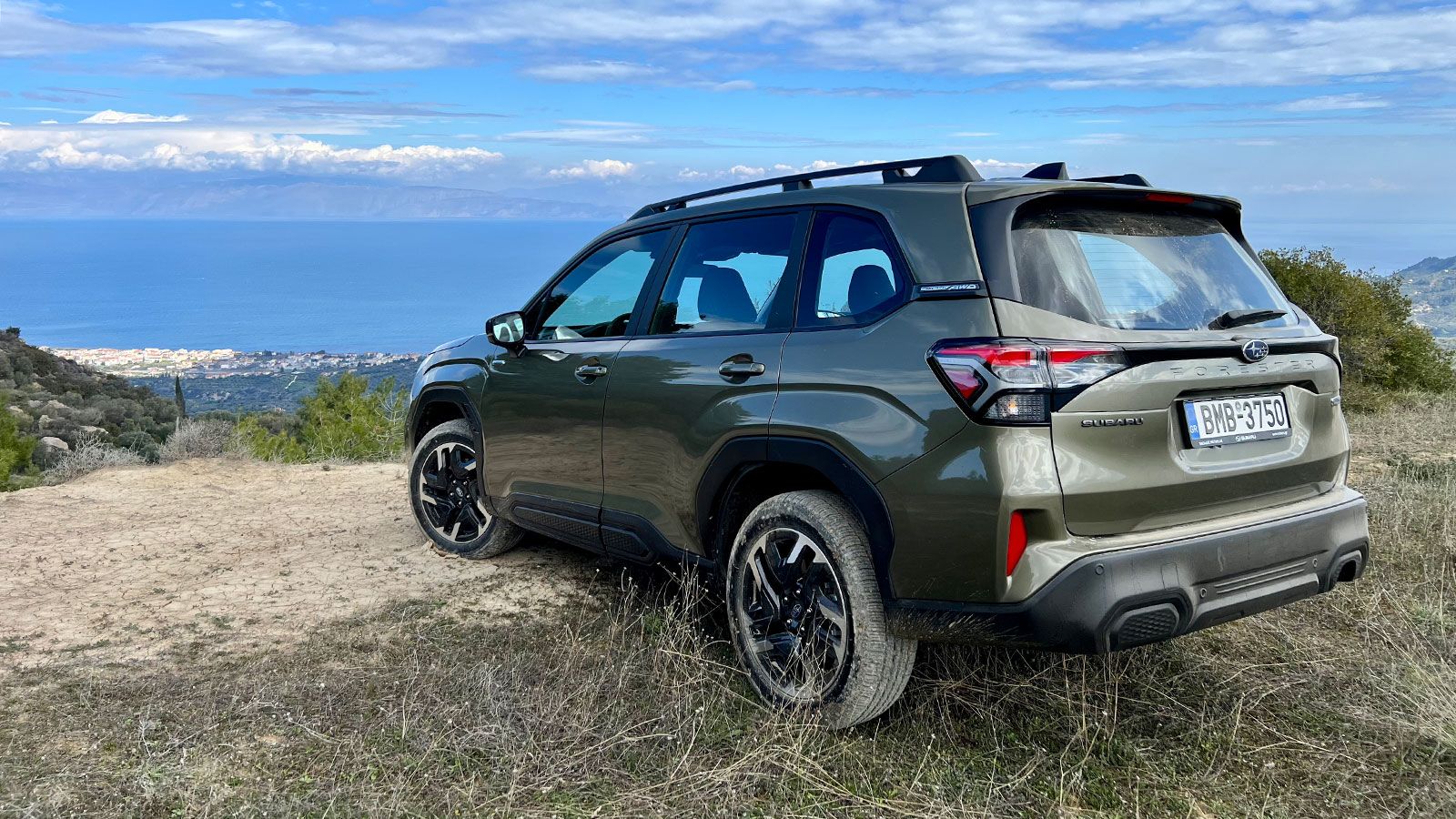 Οδηγούμε το νέο Subaru Forester στην Ελλάδα