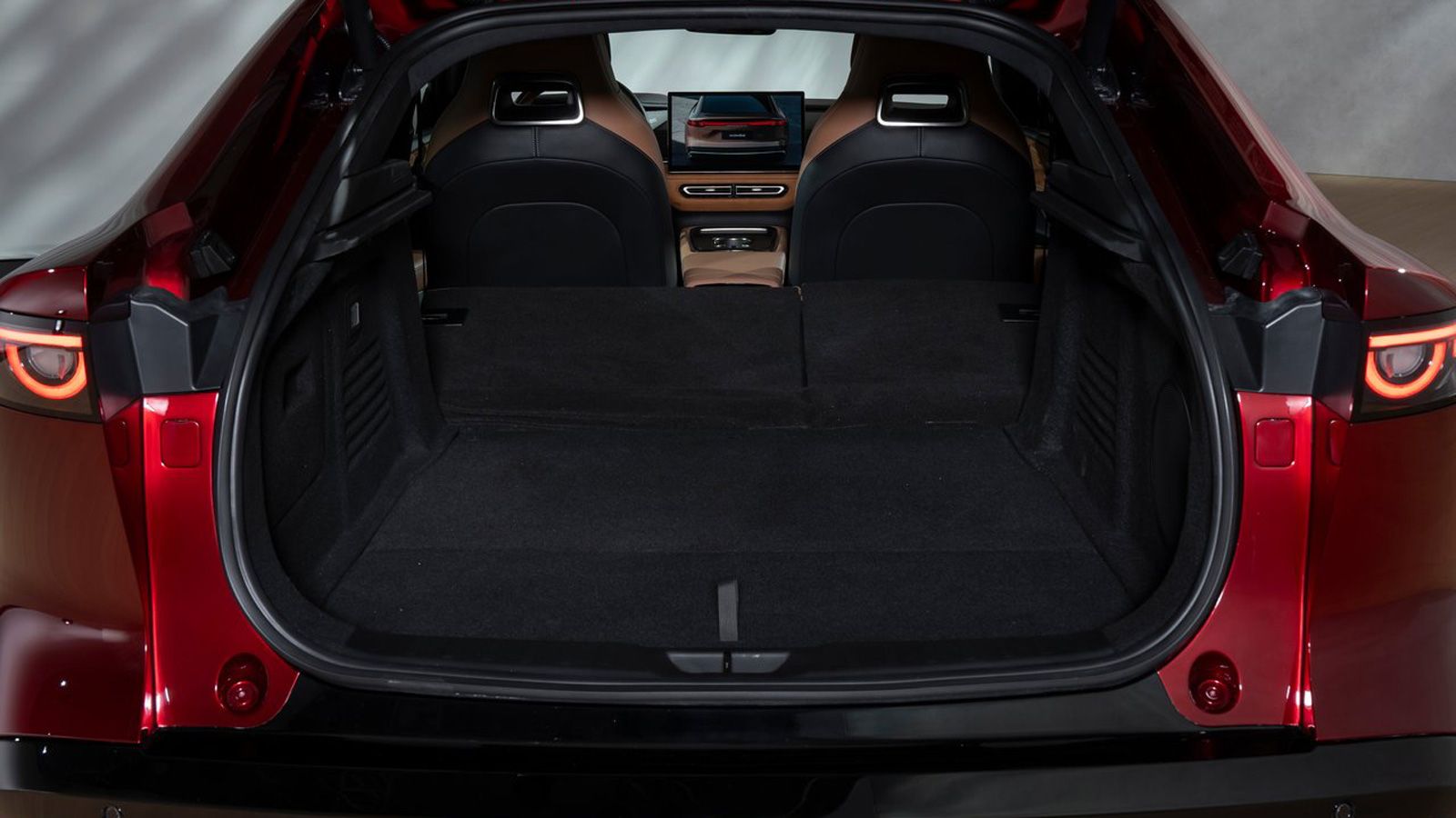 Οδηγούμε: Νέο Mazda 6e –Ηλεκτρική 5μετρη «κούρσα» από τη Mazda