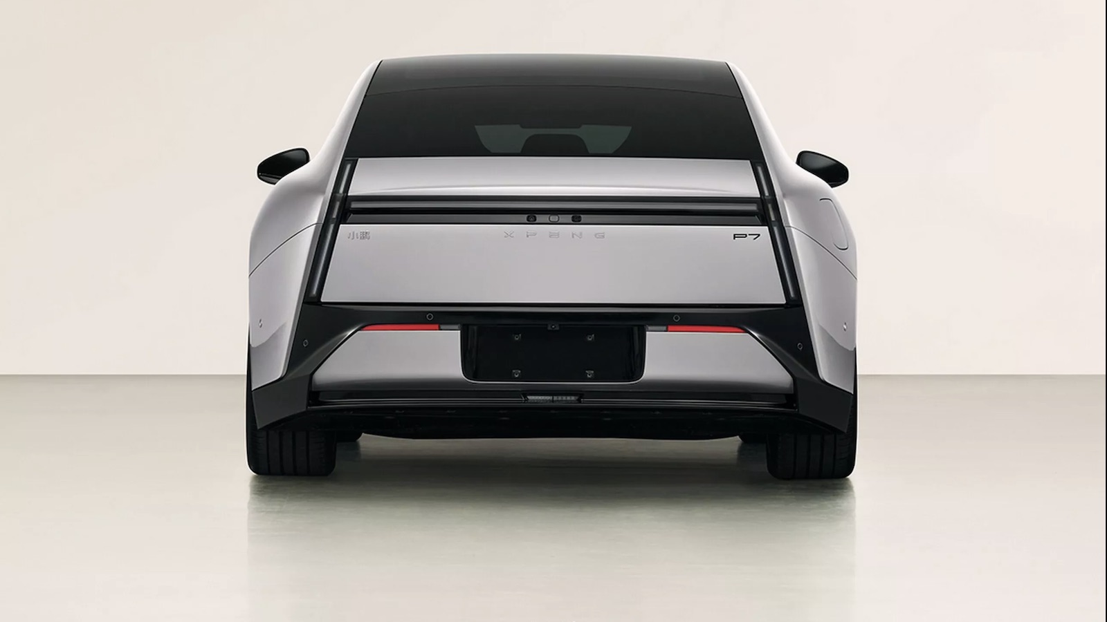 Νέο XPeng P7 ηλεκτρικό sedan με στυλ Lamborghini
