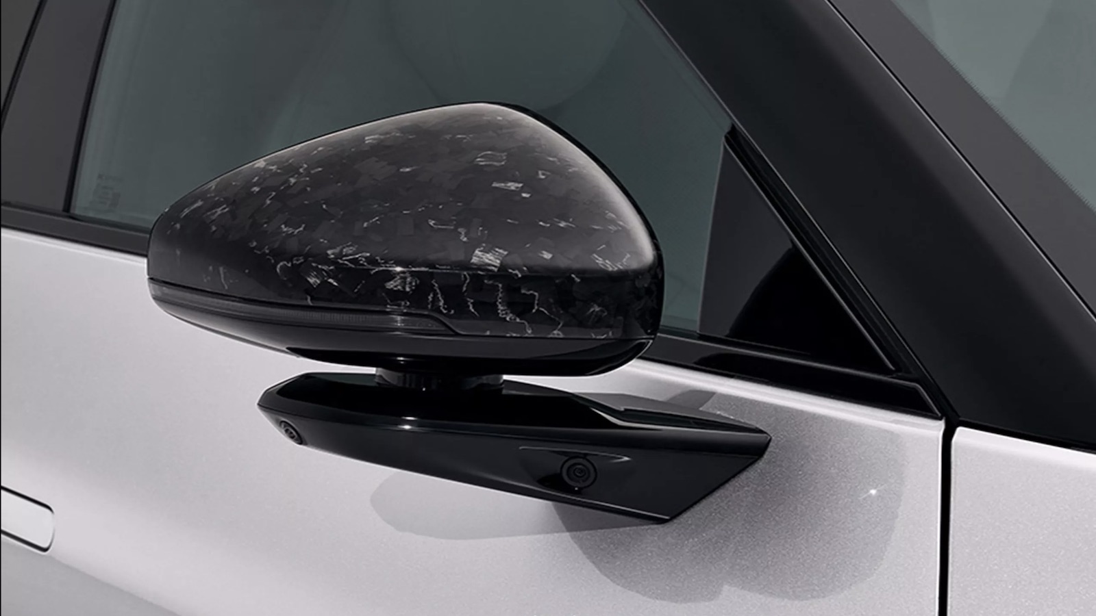 Νέο XPeng P7 ηλεκτρικό sedan με στυλ Lamborghini