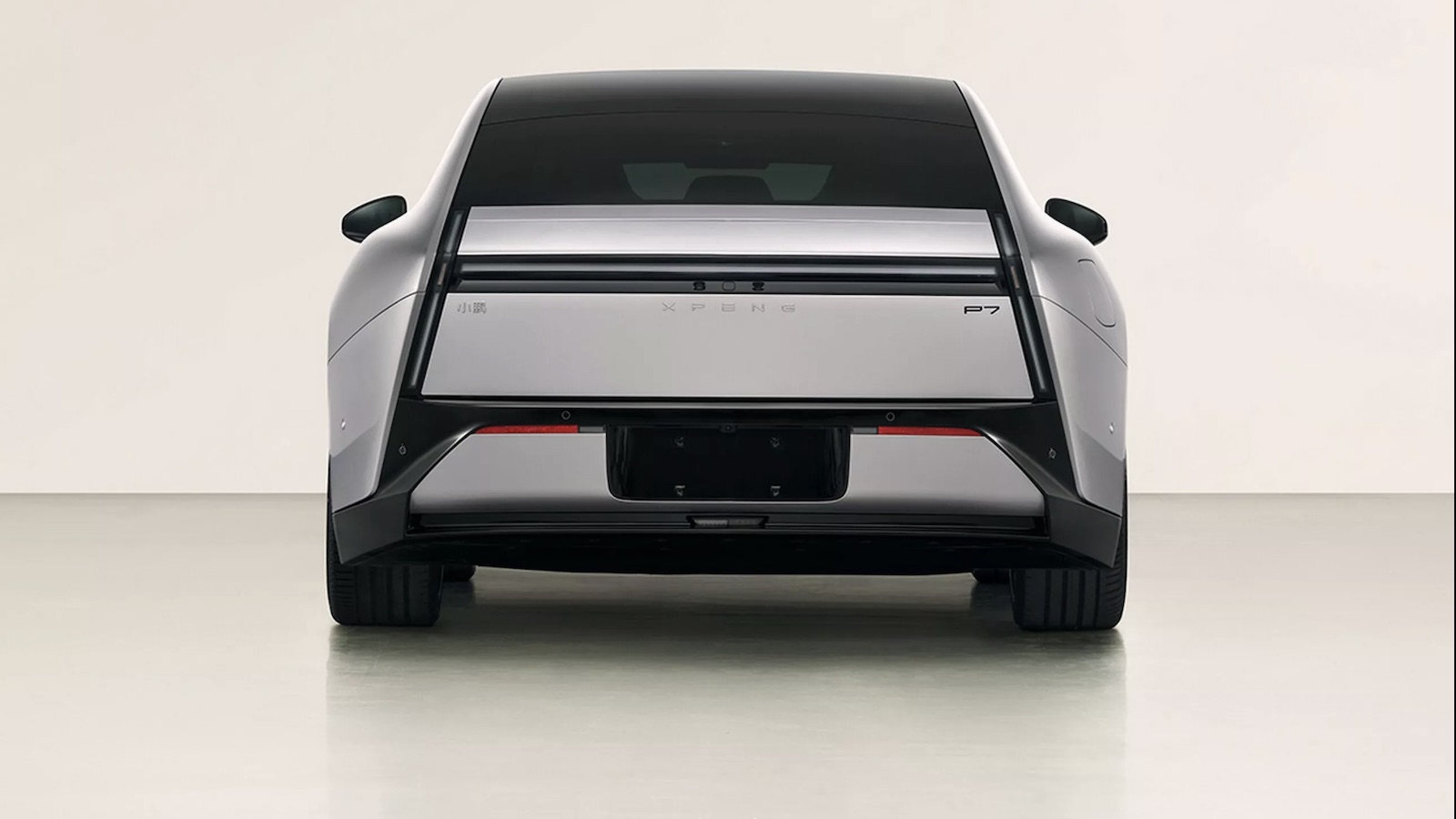 Νέο XPeng P7 ηλεκτρικό sedan με στυλ Lamborghini