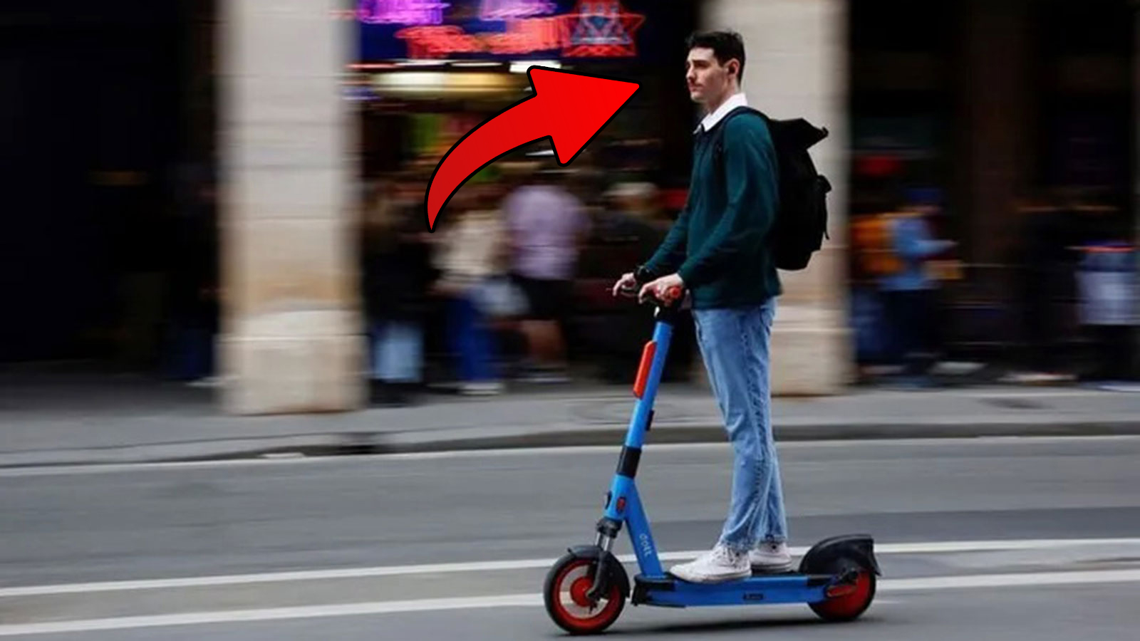 ΕΛΑΣ: Σαφάρι ελέγχων για κράνος σε μηχανάκια & ηλεκτρικά πατίνια