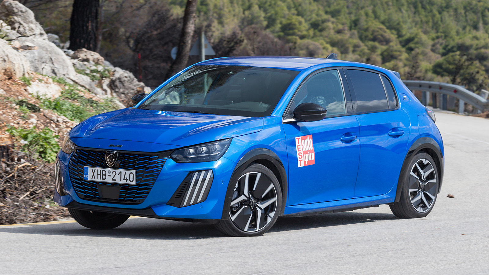 Η Peugeot προσφέρει λύσεις ηλεκτροκίνησης για όλους, χωρίς καμία εξαίρεση στη γκάμα της.