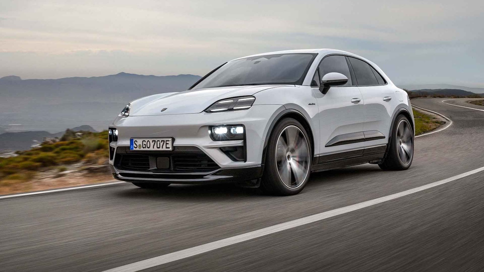 Porsche: Eπιστροφή της Macan με βενζινοκινητήρα - Πότε θα ανακοινωθεί;