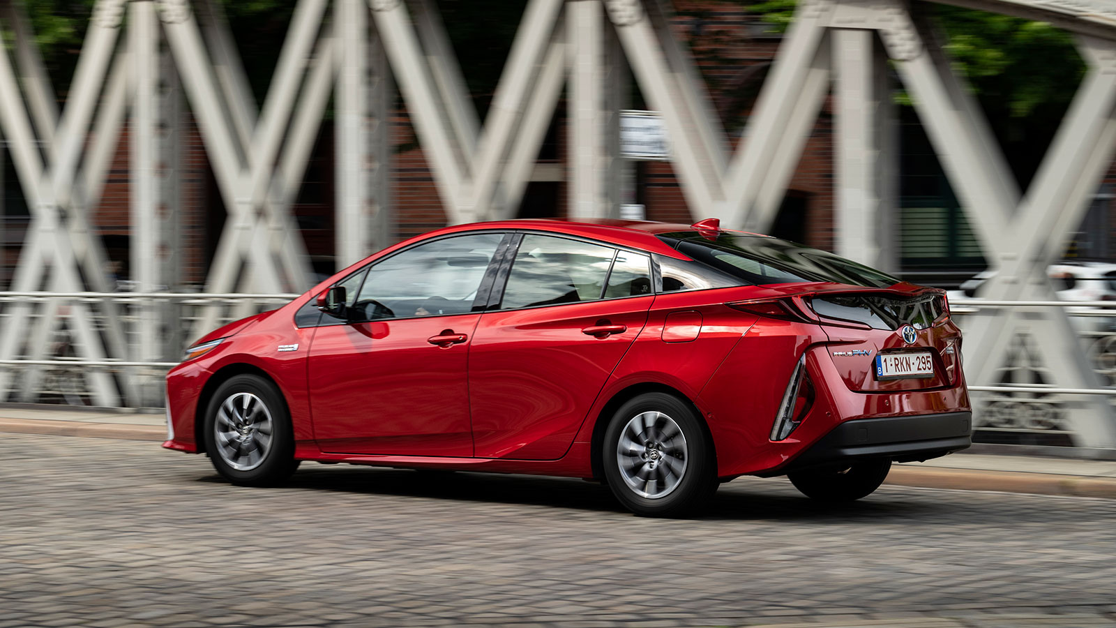 Toyota Prius: Κανείς δεν το πίστεψε, αλλά η Toyota κατέκτησε τον κόσμο