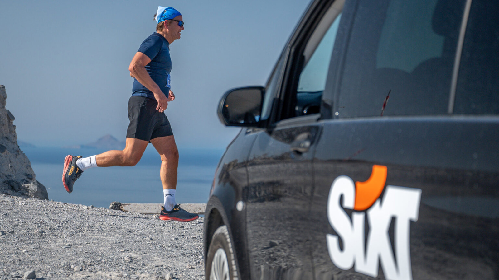 Η SIXT στηρίζει το Santorini Experience 2025