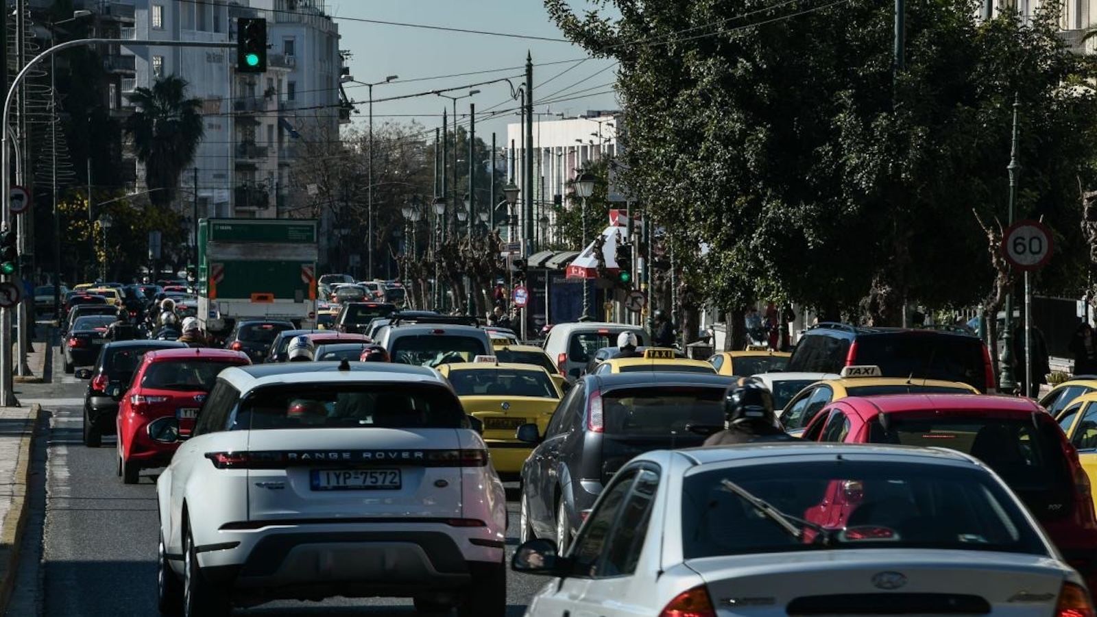Υπολογισμός τεκμηρίων αυτοκινήτων και φόρου πολυτελούς διαβίωσης με βάση τις εκπομπές CO2 το 2025.