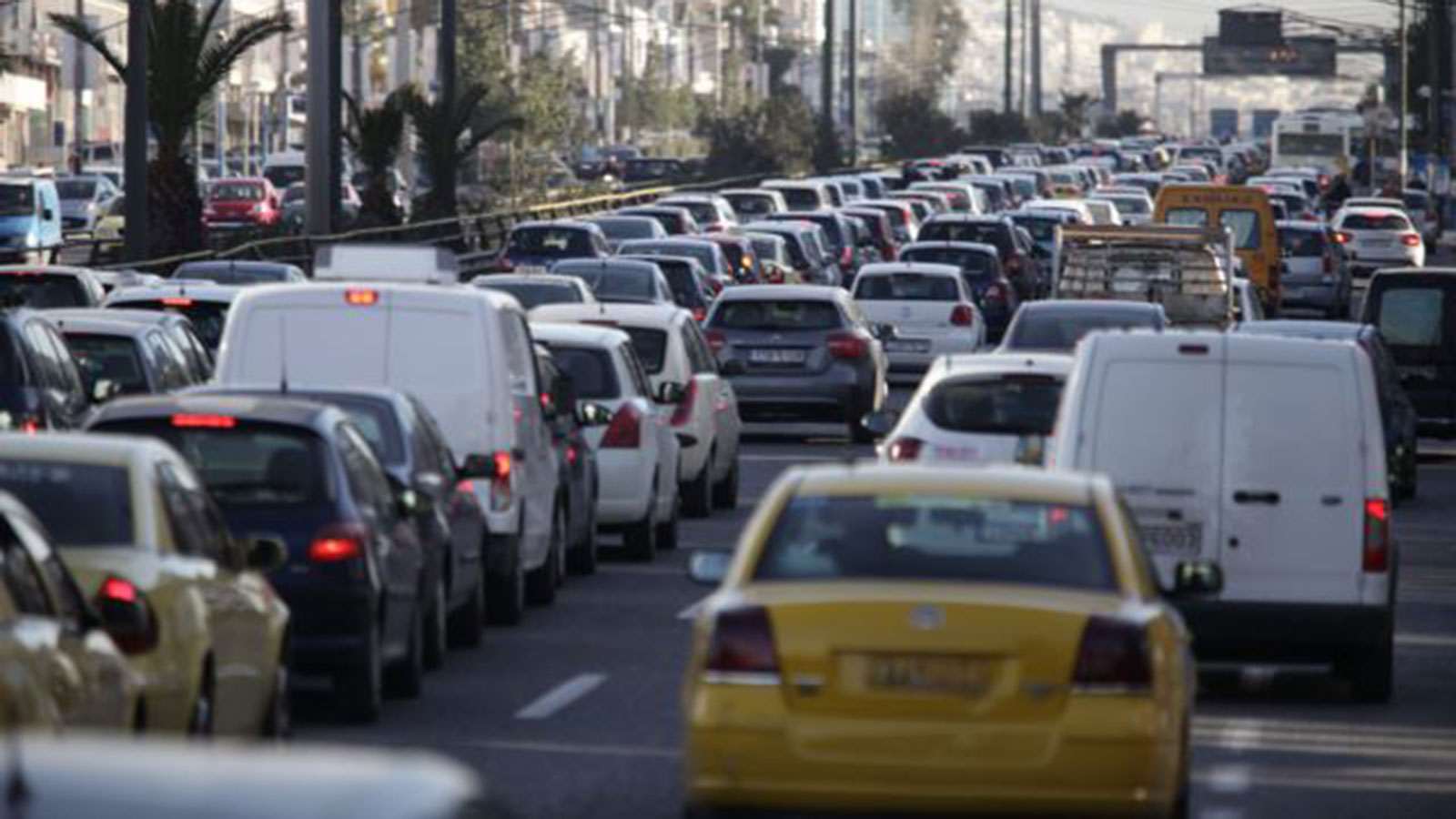 Ξεκινούν τα τέλη κυκλοφορίας με το μήνα στις 10 Απριλίου