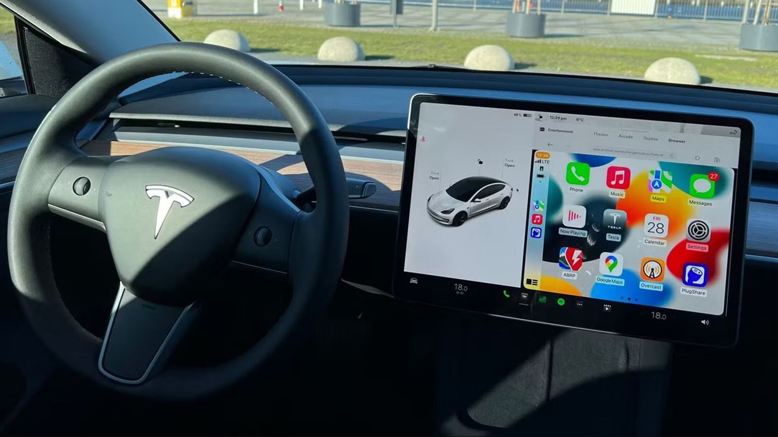 Η Tesla πιθανότατα θα προσθέσει το Apple CarPlay στα μοντέλα της