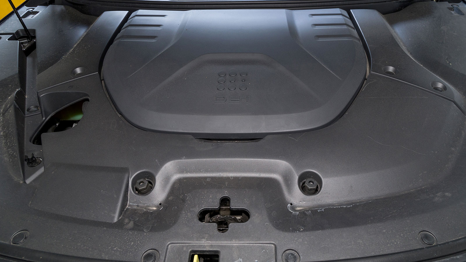 Δοκιμή DFSK E5: 7-θέσιο Plug-in υβριδικό μεσαίο SUV με 250 άλογα