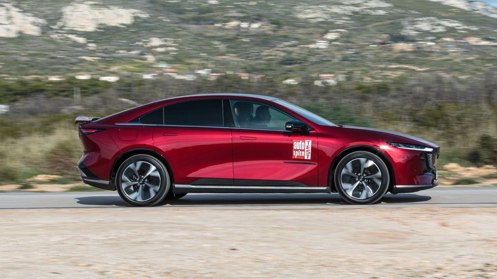 Δοκίμασα το Mazda 6e Long Range 245 PS: όλοι με κοίταγαν στο δρόμο