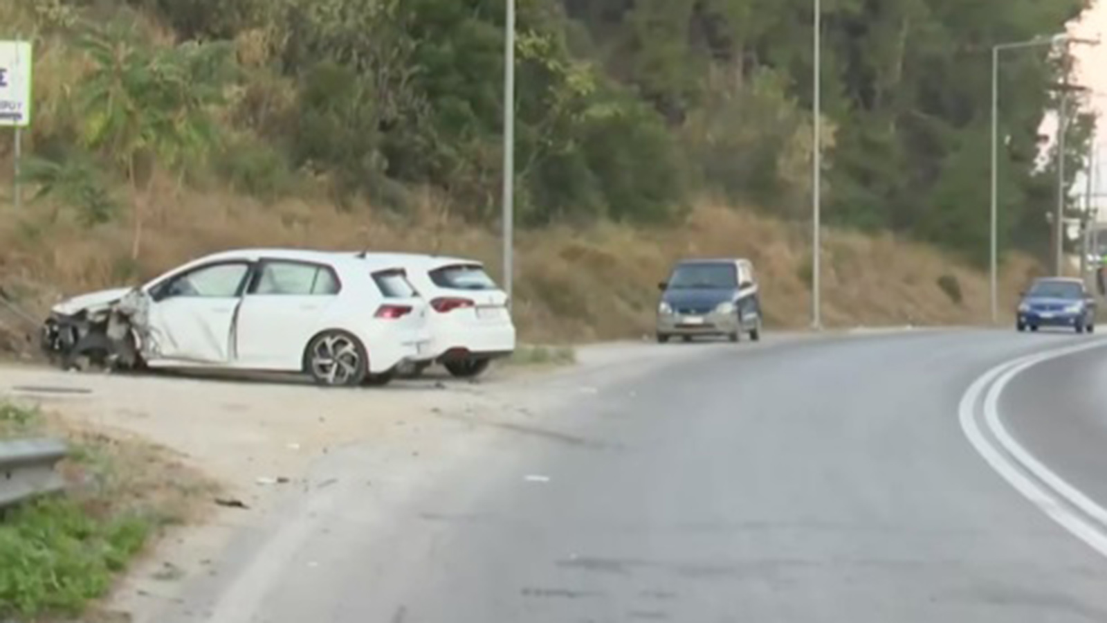 Θεσσαλονίκη: IX μπήκε στο αντίθετο και έπεσε πάνω σε δύο οχήματα