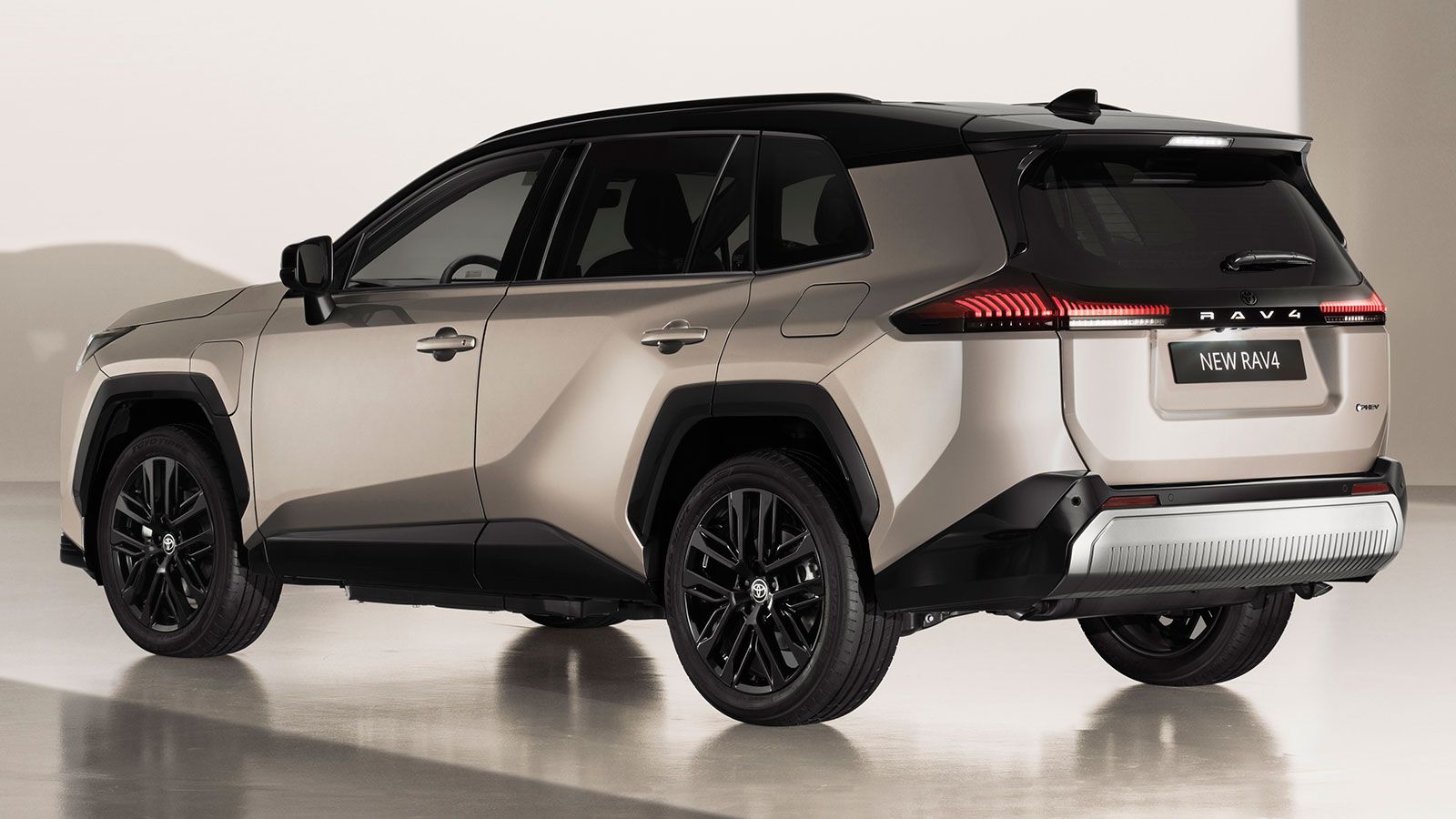 Νέο Toyota RAV4 στην Ελλάδα - Τιμές και εκδόσεις