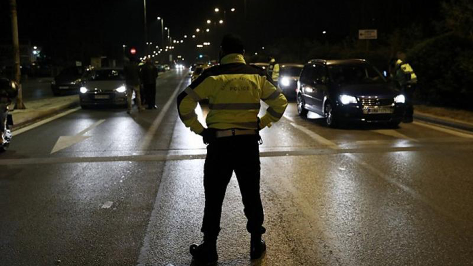 ΕΛ.ΑΣ.: Χειροπέδες σε δύο άτομα που ενημέρωναν για μπλόκα μέσω Viber