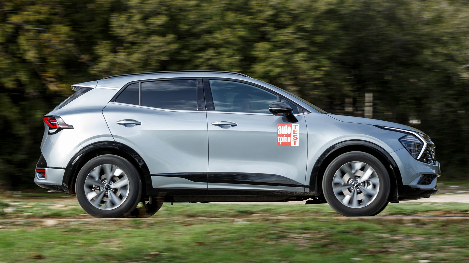 Ο κινητήρας του Kia Sportage είναι υπερτροφοδοτούμενος άμεσου ψεκασμού και ανήκει στην οικογένεια Smartstream κινητήρων, ενώ ενσωματώνει σύστημα συνεχ