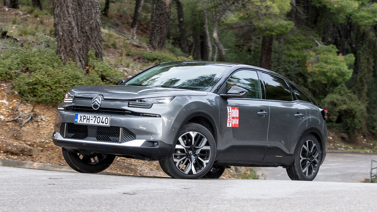 VS: Citroen C4 Hybrid 145 PS ή Renault Arkana Hybrid 140 PS