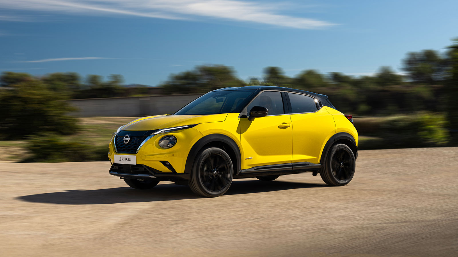 Οι εκδόσεις N-Sport αναδεικνύουν ακόμα περισσότερο τον δυναμισμό του και συνοδεύουν όλες τις εκδόσεις κινητήρα του, με την ανάλογη αύξηση στην τιμή το